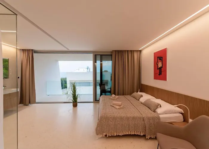 Вилла Venus And Aprilia - Luxury By The Coast