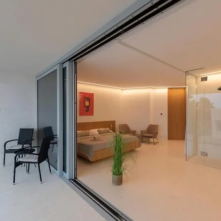 Venus And Aprilia - Luxury By The Coast Βίλα