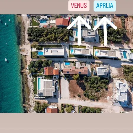 Venus And Aprilia - Luxury By The Coast Petrčane