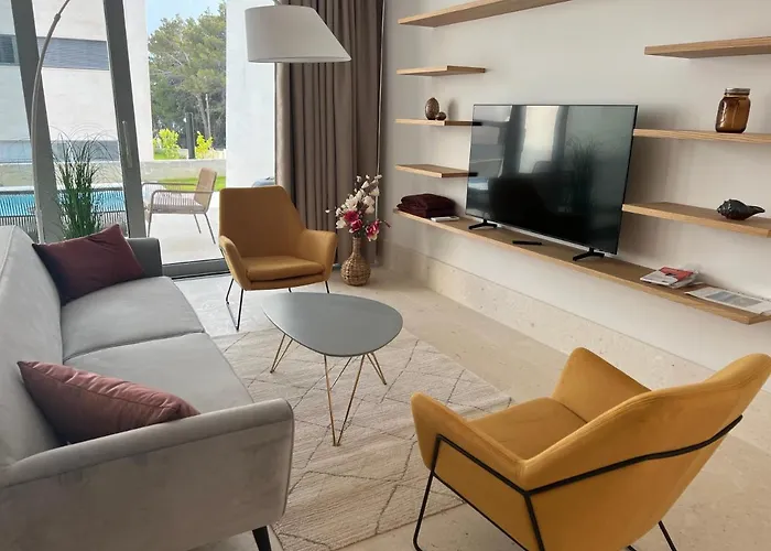 Venus And Aprilia - Luxury By The Coast Βίλα